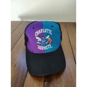 Vintage Charlotte Hornets Starter Snapback Hat